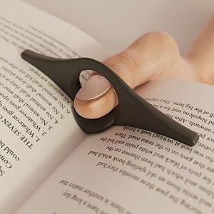 Держатель страниц для чтения и закладка 3