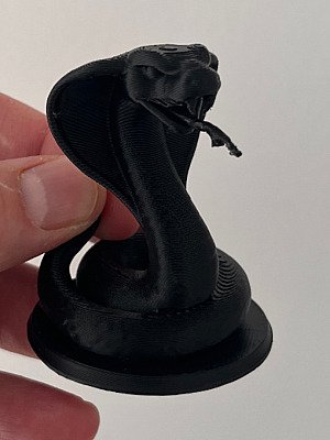 Фигурка Кобра на подставке 2
