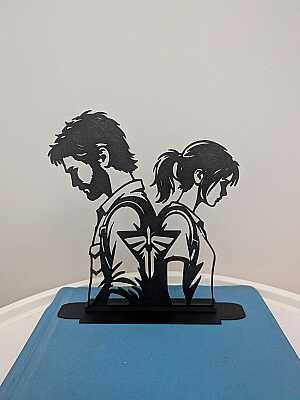 Декоративная фигурка Джоэл и Элли из The Last of Us 7