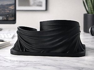 Скульптурный органайзер для ручек и мелочей, черный 3