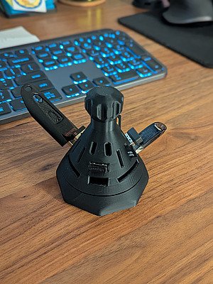 Вращающийся органайзер для SD и USB накопителей 2