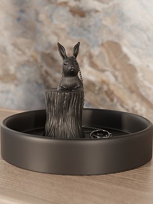Декоративный лоток с кроликом на пне 2