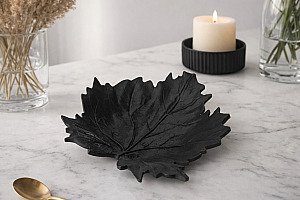 Декоративный лоток Midnight Maple в форме листа 3