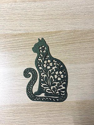 Декоративная фигурка Кошка с цветами 2