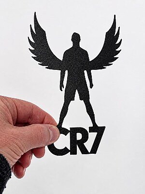 Настенный декор CR7 с крыльями 2