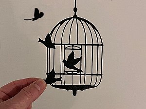 Настенный декор Птицы вылетают из клетки 3