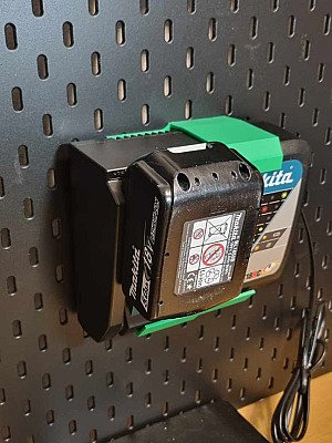 Держатель зарядного устройства Makita 18V для IKEA Skadis 2