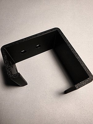 Держатель для рюкзака настенный 2