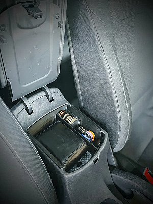 Органайзер в подлокотник Hyundai 2